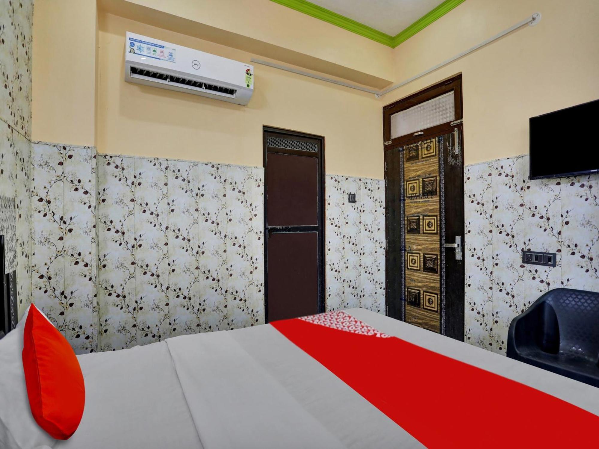 Chaya Hotel And Banquet Hall Kanpur Extérieur photo